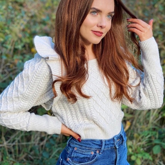 H&M Flounced Cable-Knit Sweater in Light Taupe - Picture 10 of 10